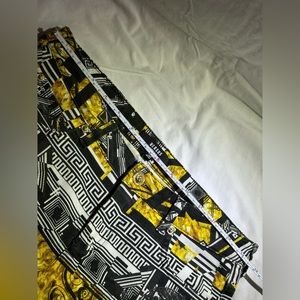 AUTHENTIC VERSUS VERSACE SHORTS RARE 🔥